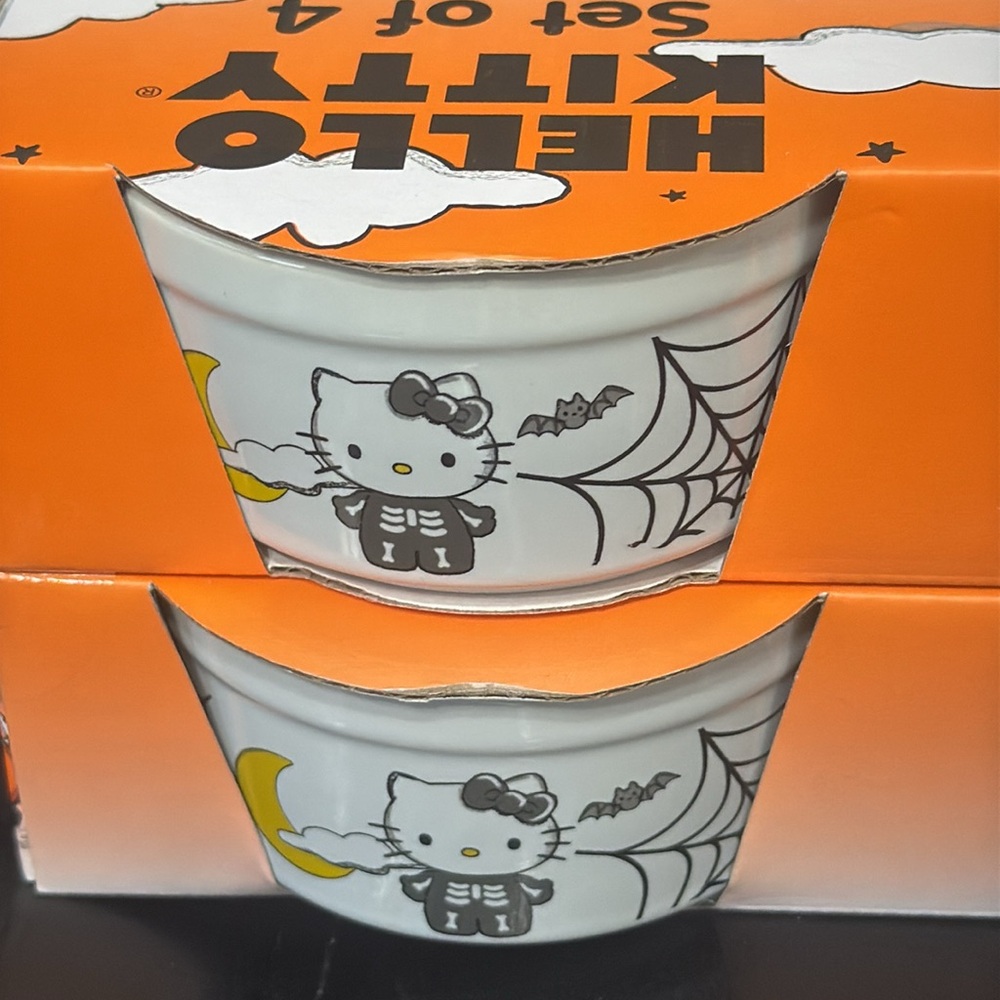 New Hello Kitty Halloween Skeleton Set Of 4 Round Ramekins In Unopened Package - Picture 5 of 8